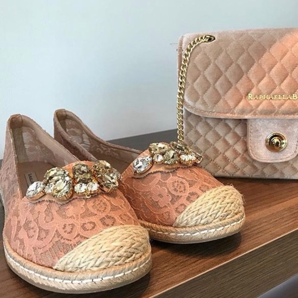 Brazilian flat shoe espadrille